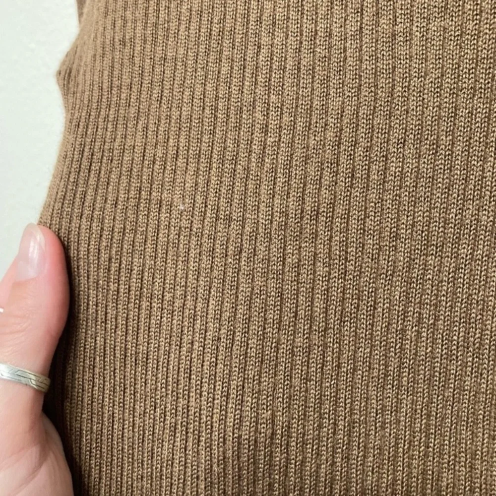 Wool Ribbed Brown turtleneck_5